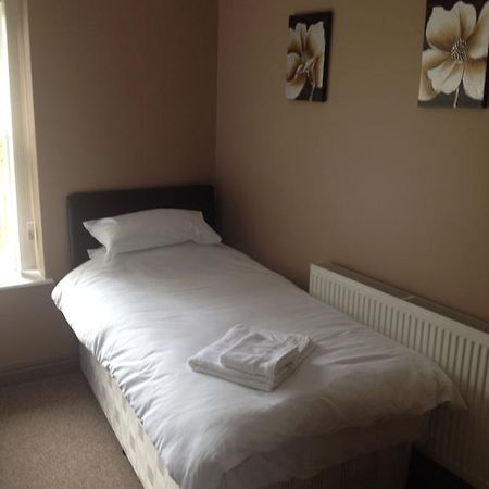 Coach & Horses Bed and Breakfast Tredegar Rum bild