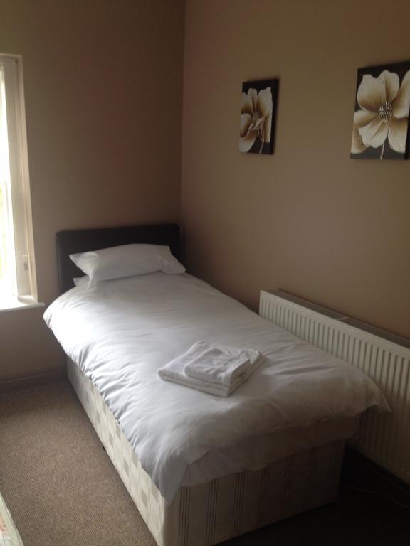 Coach & Horses Bed and Breakfast Tredegar Rum bild