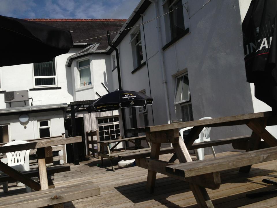 Coach & Horses Bed and Breakfast Tredegar Exteriör bild